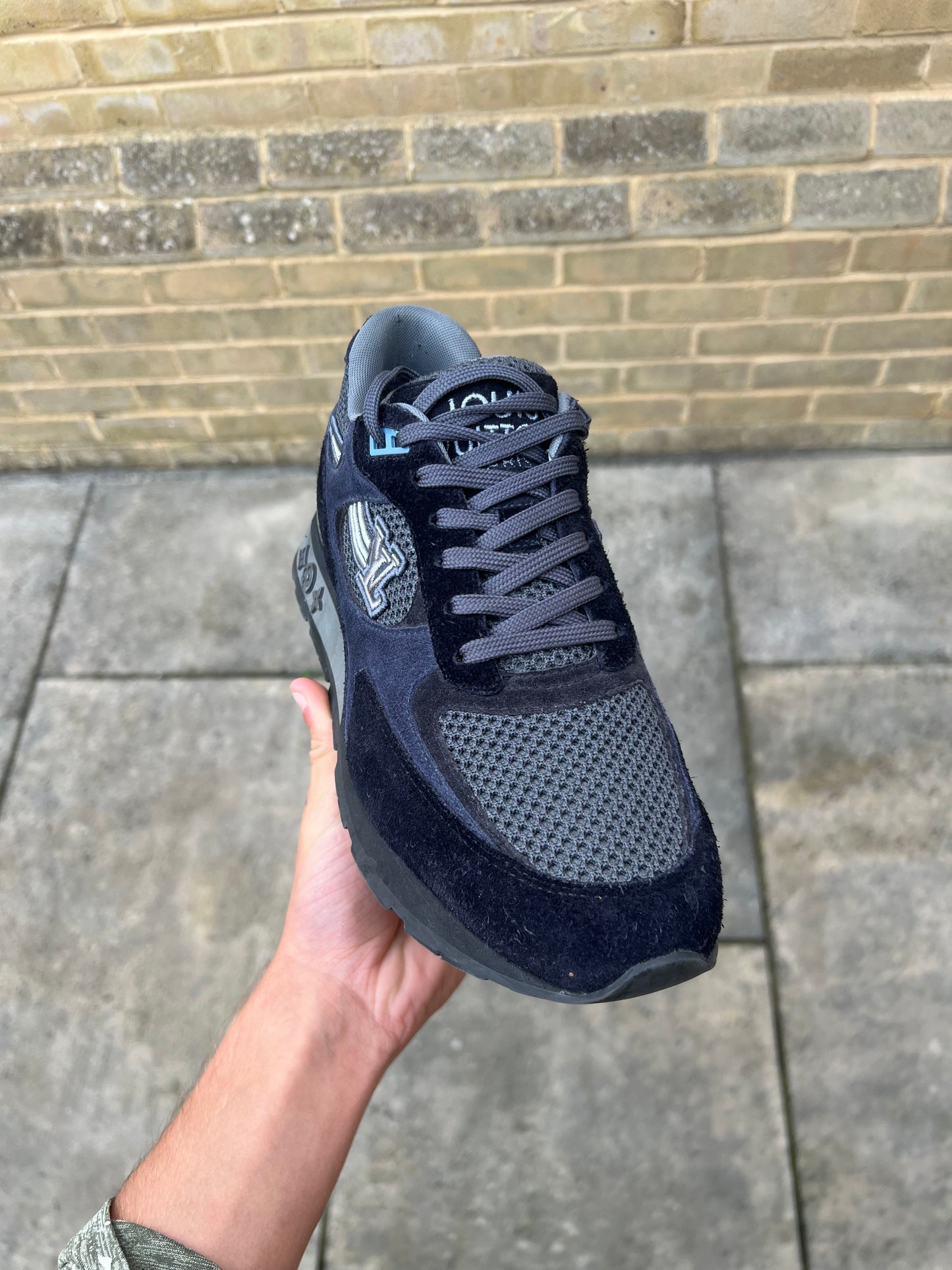 Louis Vuitton men’s trainer | LV 8