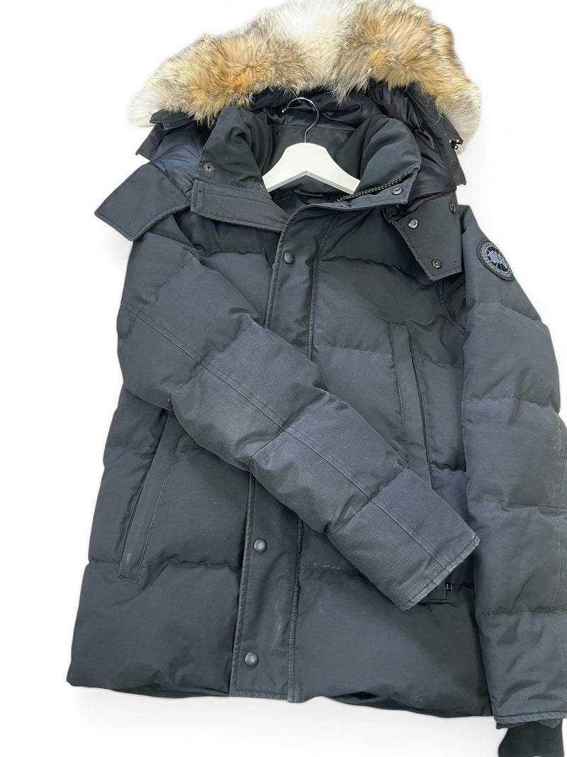 CANADA GOOSE WYNDHAM PARKA - XS ( FIT SMALL ) PRELOVED