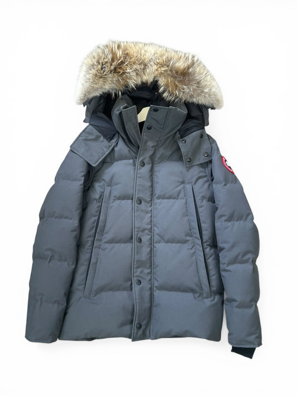 CANADA GOOSE WYNDHAM PARKA - XS ( FIT SMALL ) PRELOVED