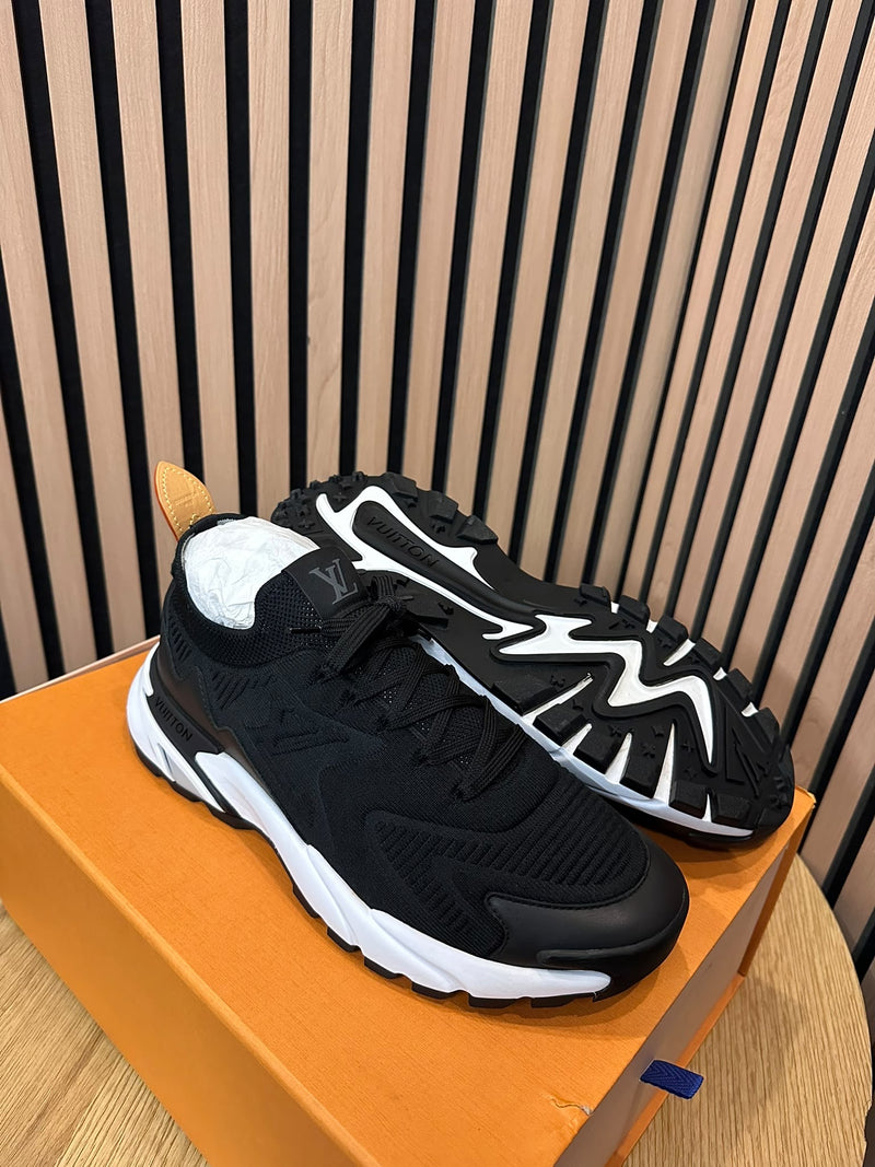 Louis Vuitton Tatic | UK 7