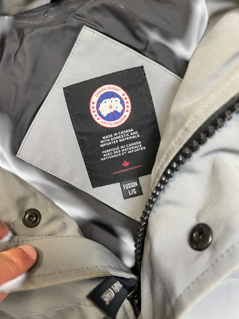 CANADA GOOSE WYNDHAM - LARGE ( FUSION ) - PRELOVED